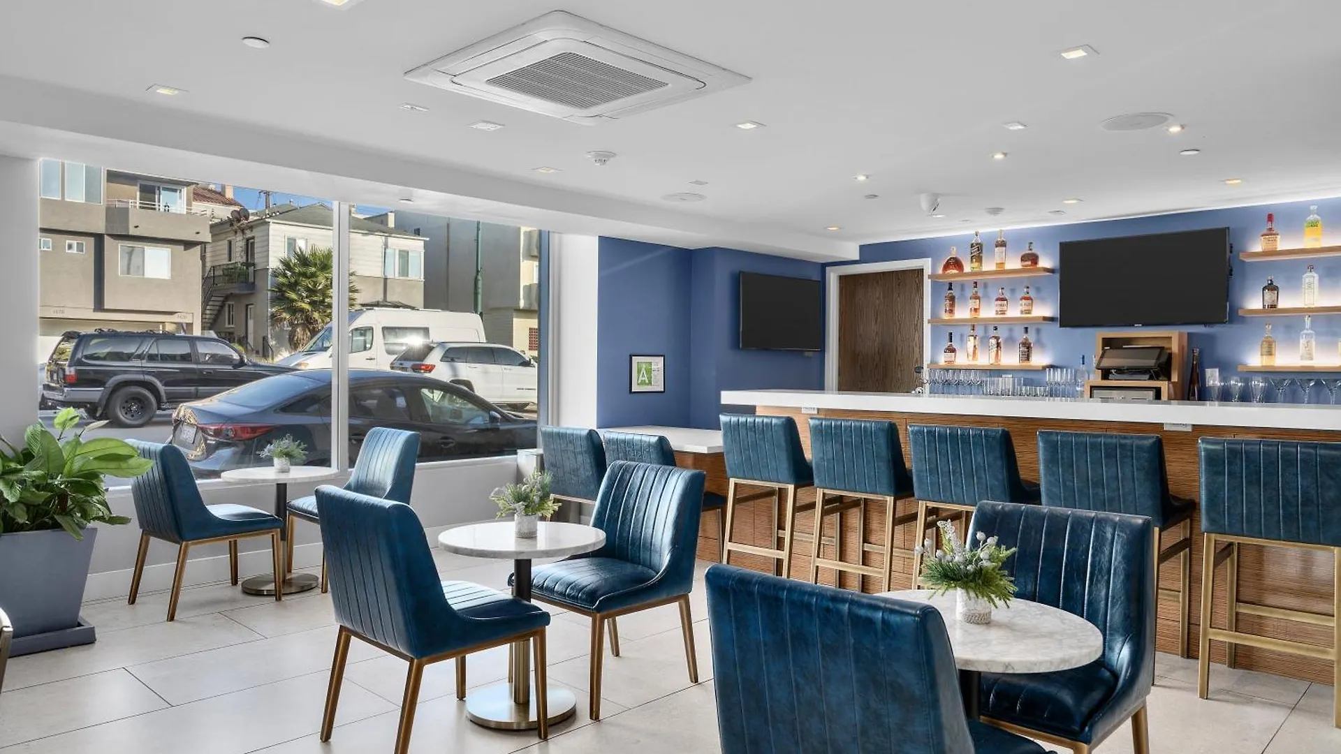 H2O Hermosa Beach Hotel